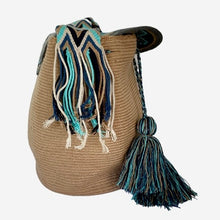 Load image into Gallery viewer, Wayuu Bag Flap Top Beige