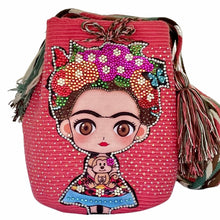 Load image into Gallery viewer, Wayuu embellished Fridita in Coral