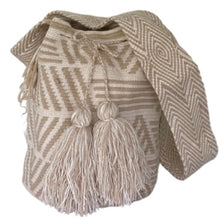 Load image into Gallery viewer, Beige Maze Wayuu Bucket Bag