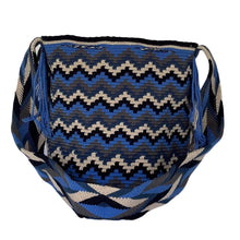 Load image into Gallery viewer, Blue Waves Wayuu Bucket Bag