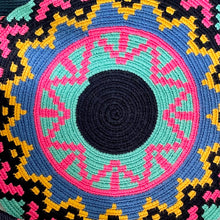Load image into Gallery viewer, Wayuu Bag Flap Top Blue