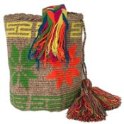 Heather beige Flowers maze Wayuu Bucket Bag