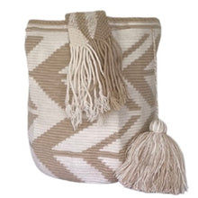 Load image into Gallery viewer, Beige Arrows Wayuu Bucket Bag
