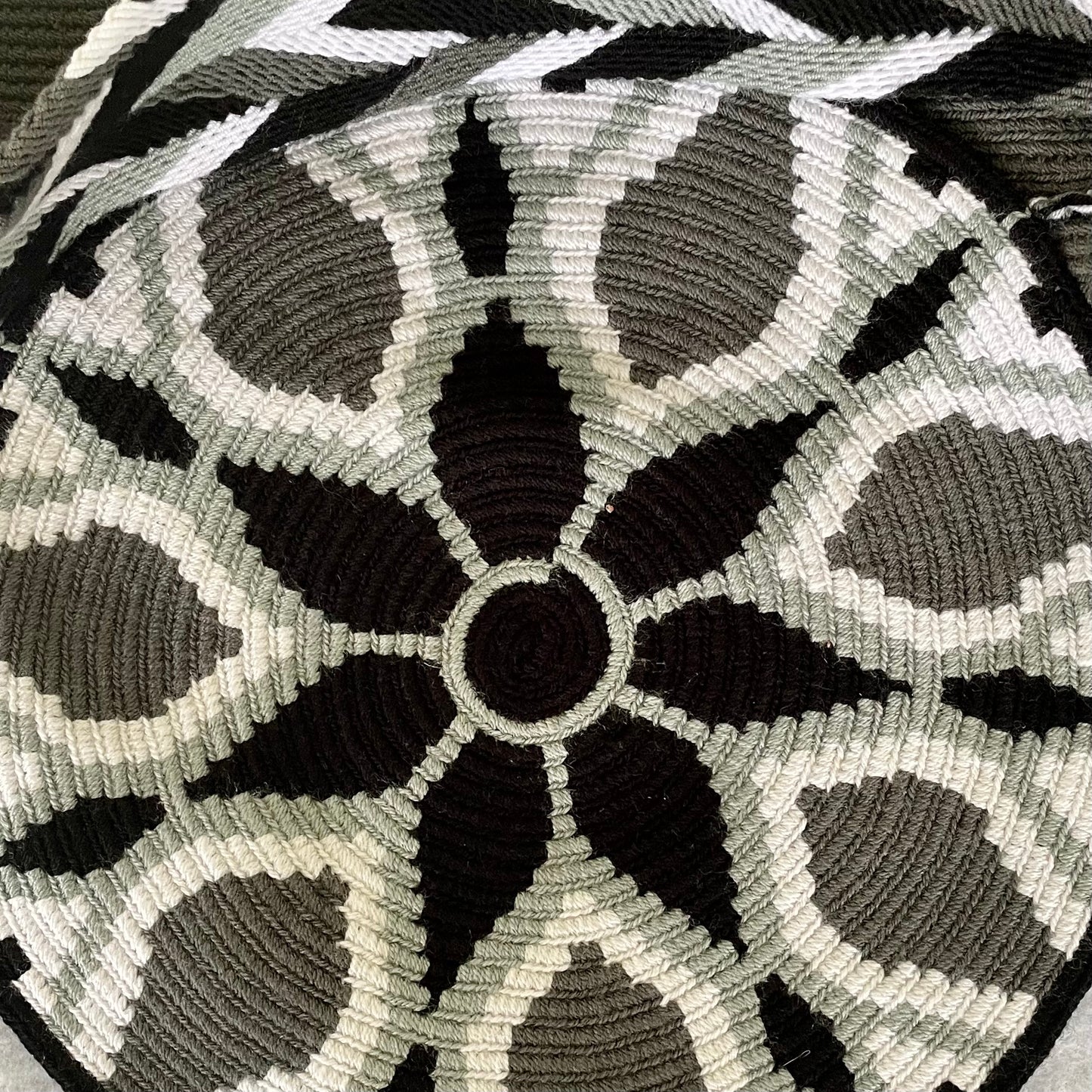 Wayuu Bag Flap Top Gray