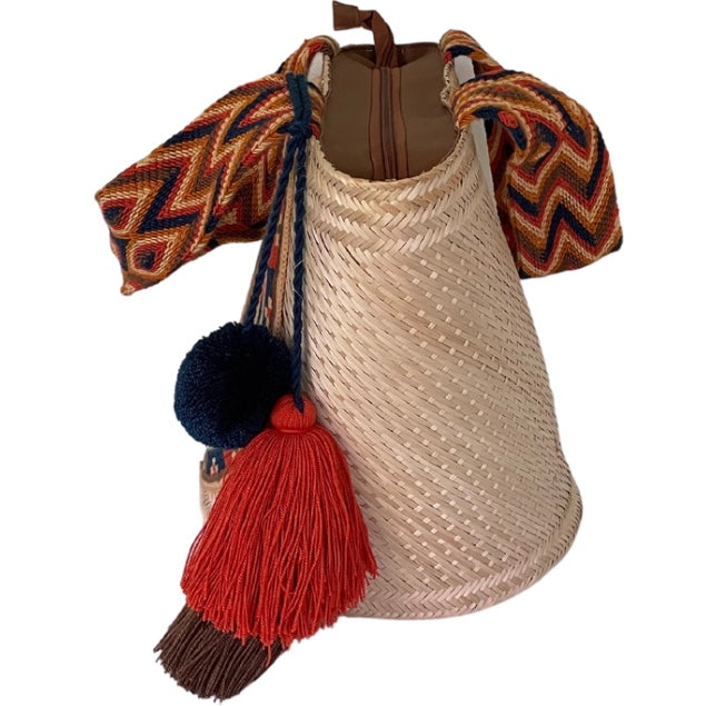 Wayuu Handwoven Zippered Palm Basket with Geometric Medallion